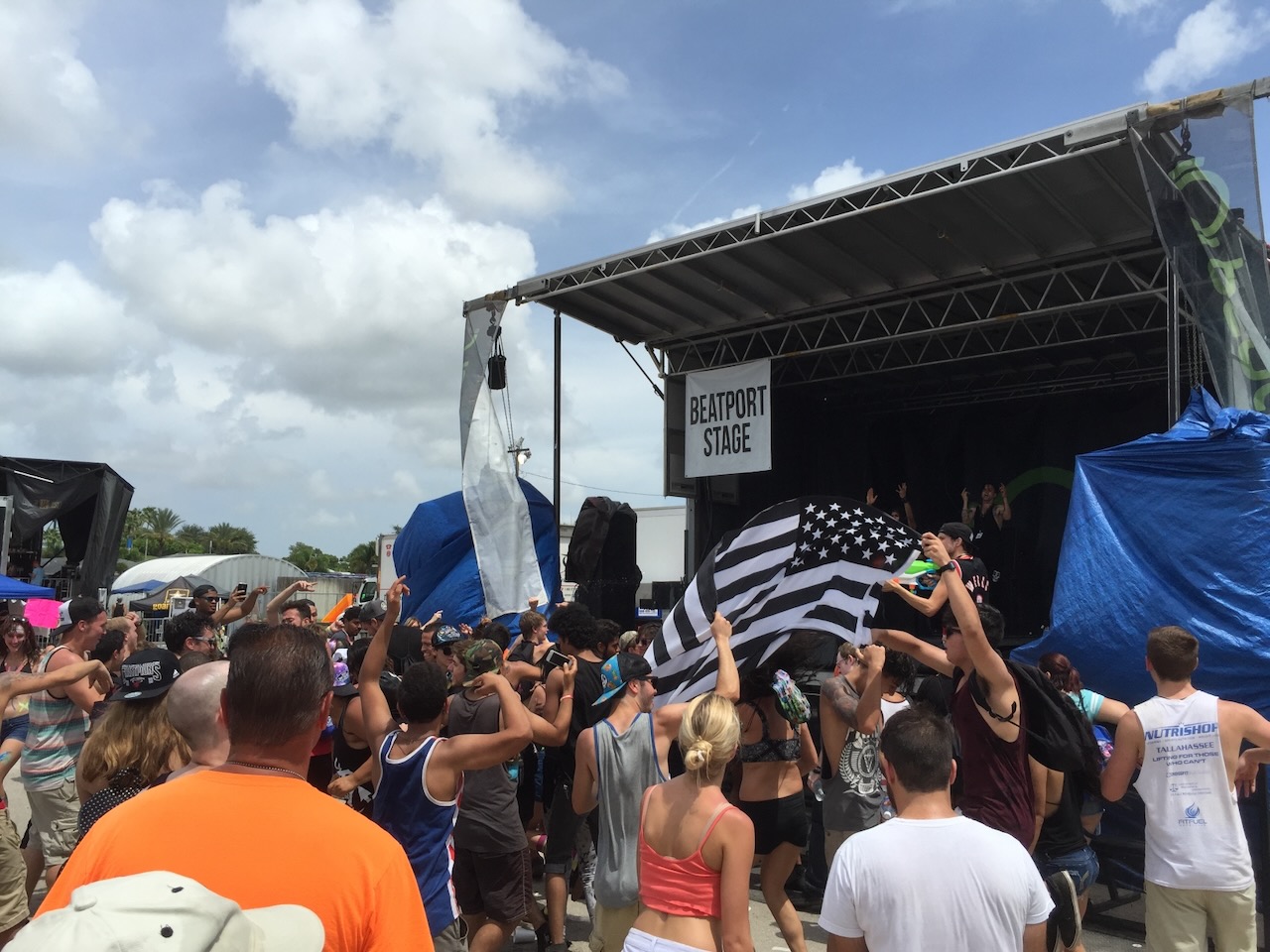 Vans Warped Tour 2015 - Cruzan Amphitheater: West Palm Beach, FL