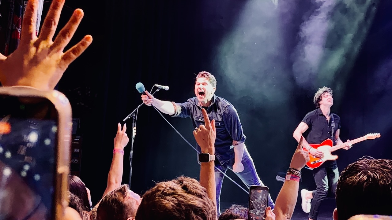 THE EARLY NOVEMBER & HELLOGOODBYE: 20 Years Young - House of Blues Orlando: Orlando, FL